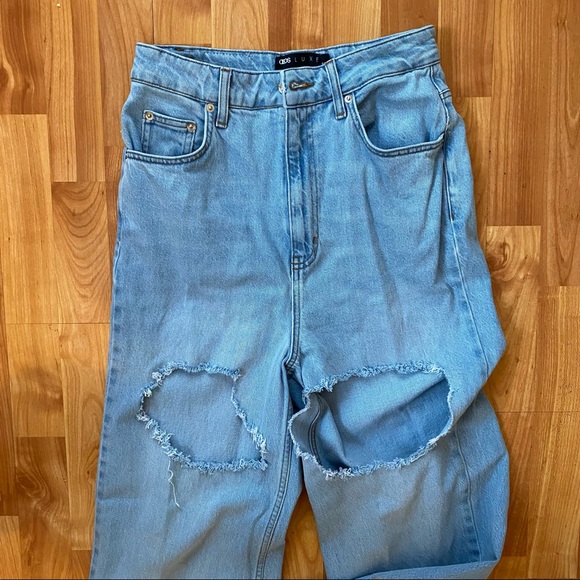 ASOS High Waisted Jeans - Picture 2 of 3